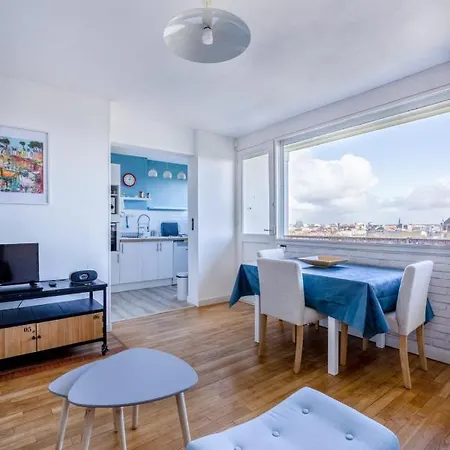 Bel Avec Place De Parking Et Balcon Hébergement de vacances *